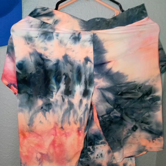 Shorts - Picture 4 of 8